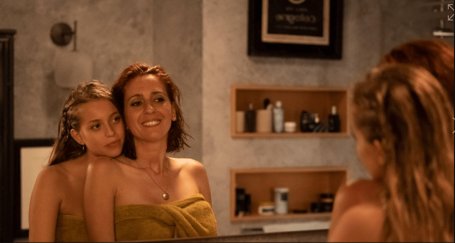 Margarida Corceiro protagoniza cena escaldante com outra mulher em novela da TVI